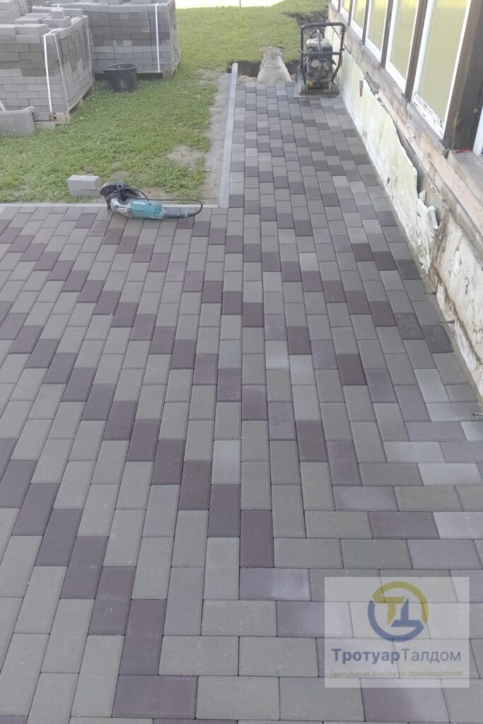 otmostka iz bruschatki